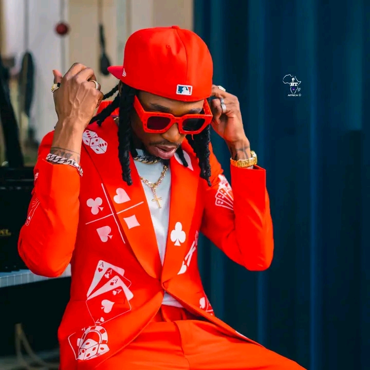 Zeze-Kingston-Yo-Maps-Ndilira-Mumvula-Ft.-HarryCane-Leumas-Official-Music-Video.mp3